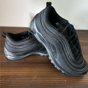 Nike Air Max 97 in good condition size 9.5.